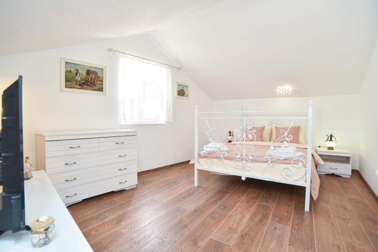 Apartman Senka Budva Ngoại thất bức ảnh